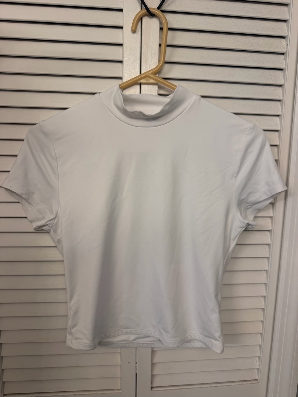 Women’s Abercrombie half tshirt soft dress shirt